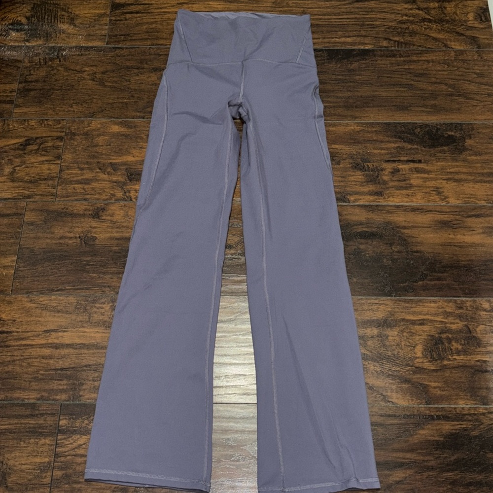 Jessica Simpson athletic flare yoga pants S